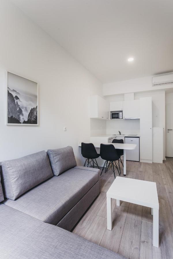 Mika Apartment And Studios 자그레브 외부 사진